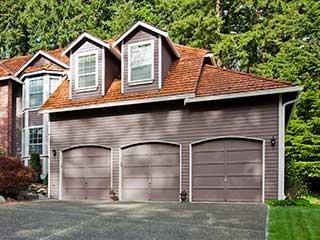 Garage Door Repair Solutions In Sugar Land